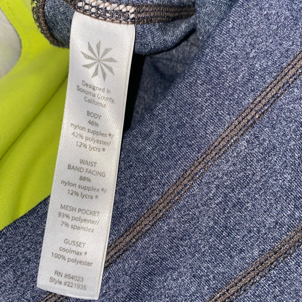 Athleta Relay reflective navy blue skort - Picture 8 of 8